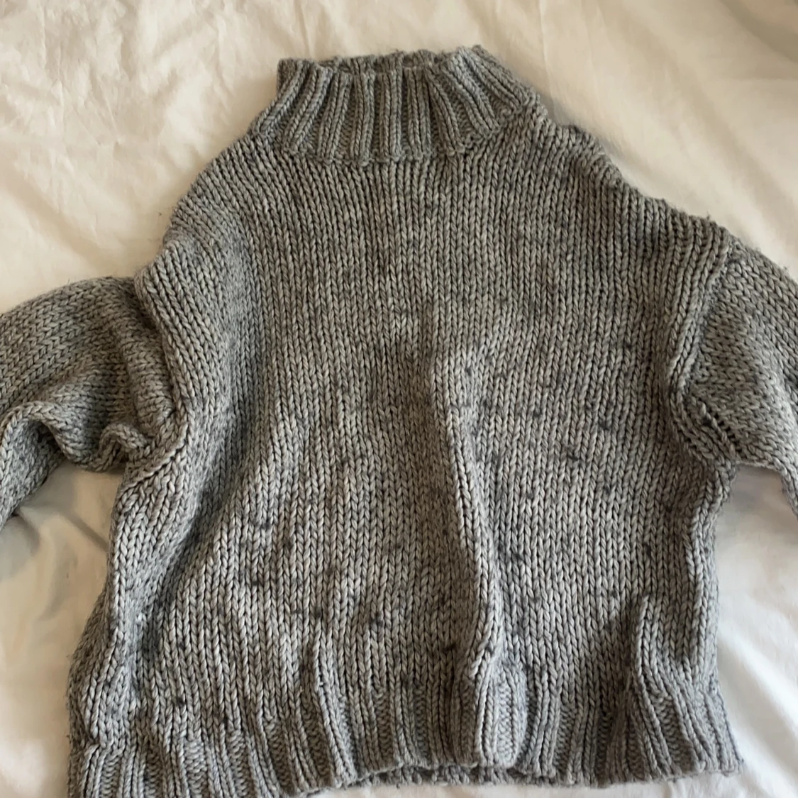 Bershka Sweater grå  - 90