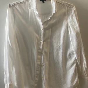 Vit skjorta Massimo Dutti  - Nästan helt ny skjorta <33  strl 38