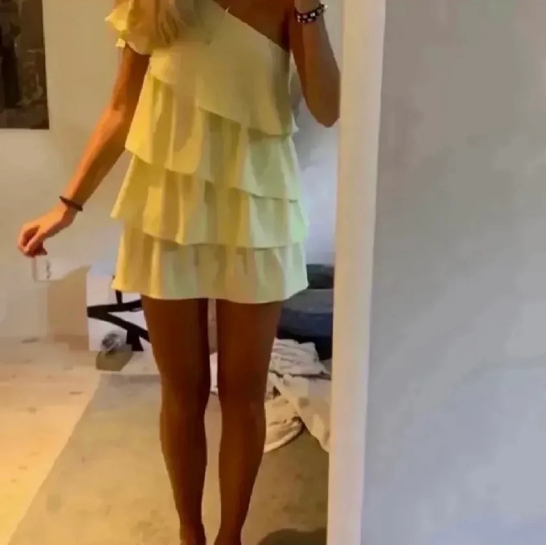 Gul klänning zara - 90