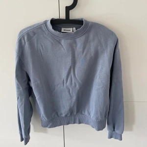 Tröja, Weekday - Fin blå oversized tröja från Weekday. 