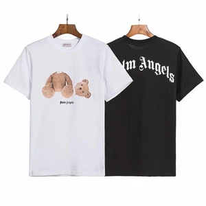Palm Angels tshirt - Palm Angels tshirt med nallen. Finns i färgen svart & vitt! Kundbild på vit finns på bild 2 & 3. Fler bilder kan självklart skickas. Säljs för 650kr INKL frakt!