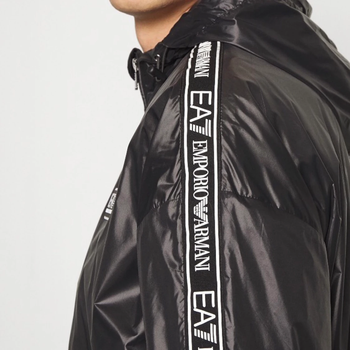 EA7 Emporio Armani  - 90