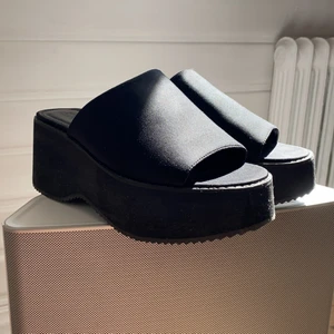 Platåskor  - Platåskor från Asos. Aldrig använda. Storlek 40. 