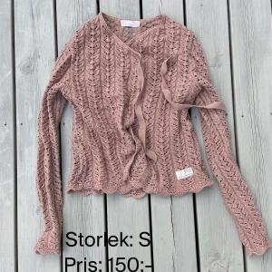 Lite smått & gott - 1: Odd Molly kofta 2: Gant hoodie 3: Svart jumpsuit 