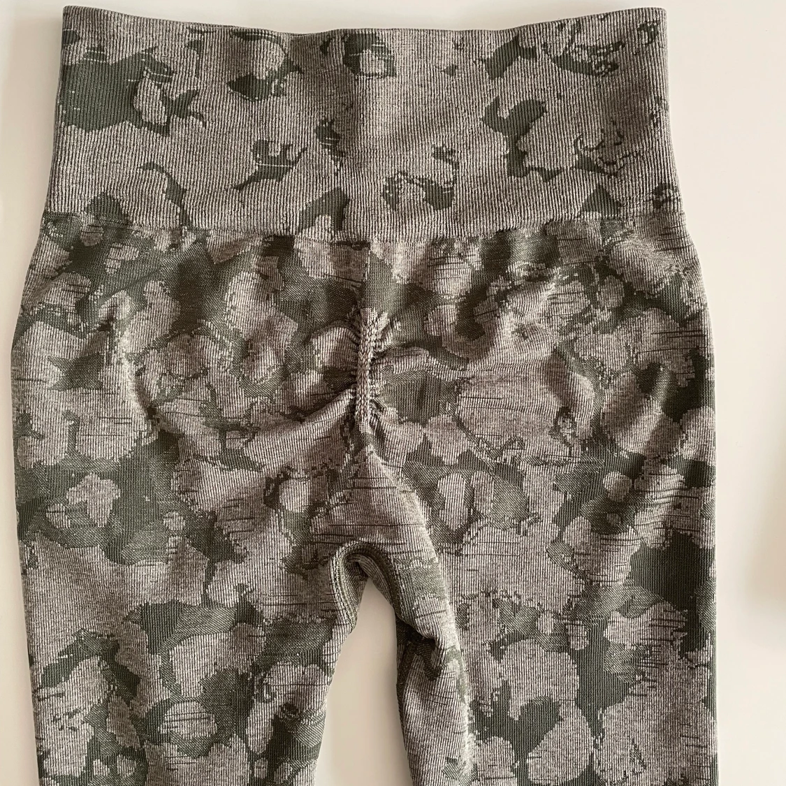 Gymshark tights  - 90