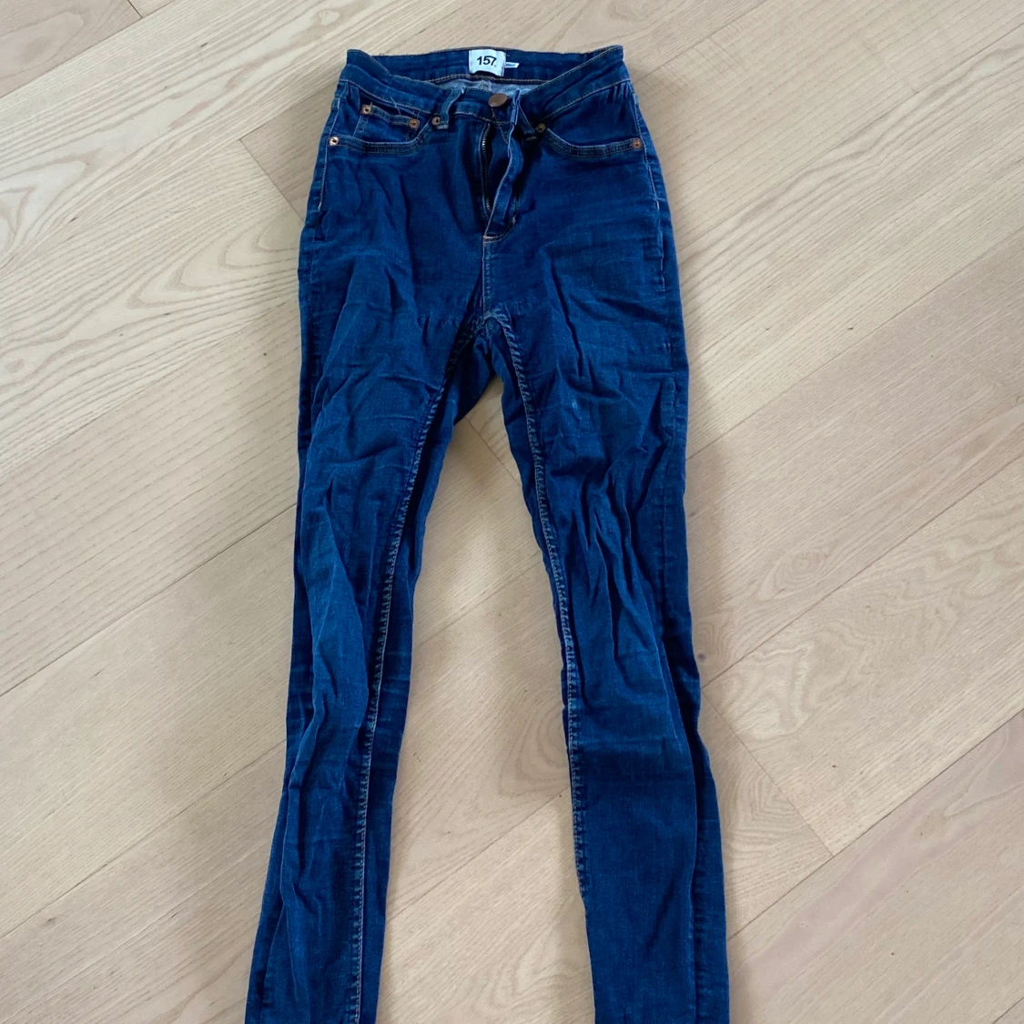 Mörkblå skinnyjeans