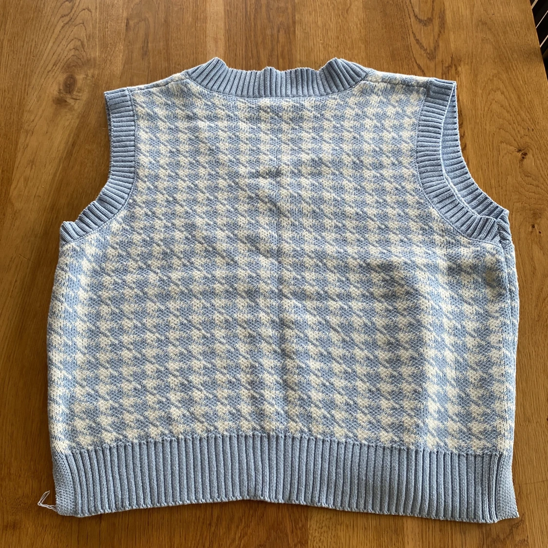 Stickad väst - 90