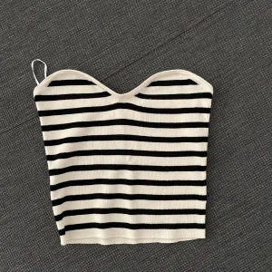 Topp - Topp i strl S. Helt ny. 