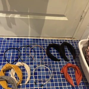 Diadem - Diadem från olika ställen fråga om pris eller annat ❤️