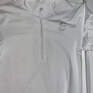 Ridtävlingströja - Tröja för ridtävlingar från crw. Superfint skick, nästintill nyskick. 