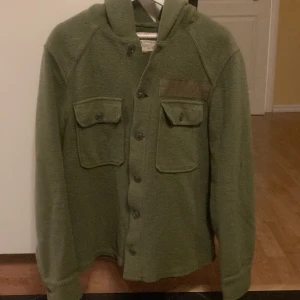 P.D.+S polo Ralphen - Skick 9/10 Funkar för både tjejer och killar  Storlek M  