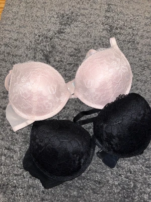 Two bras - Two new bras, size 75C, push up. 2 for 50 sek