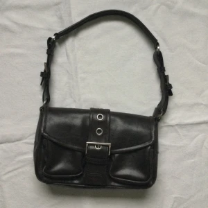 Väska - Brun väska i äkta läder