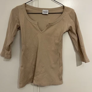 Tröja Beige - Knappt använd 