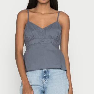 Hollister topp  - En hollister topp i storlek M Använd få gånger!💗