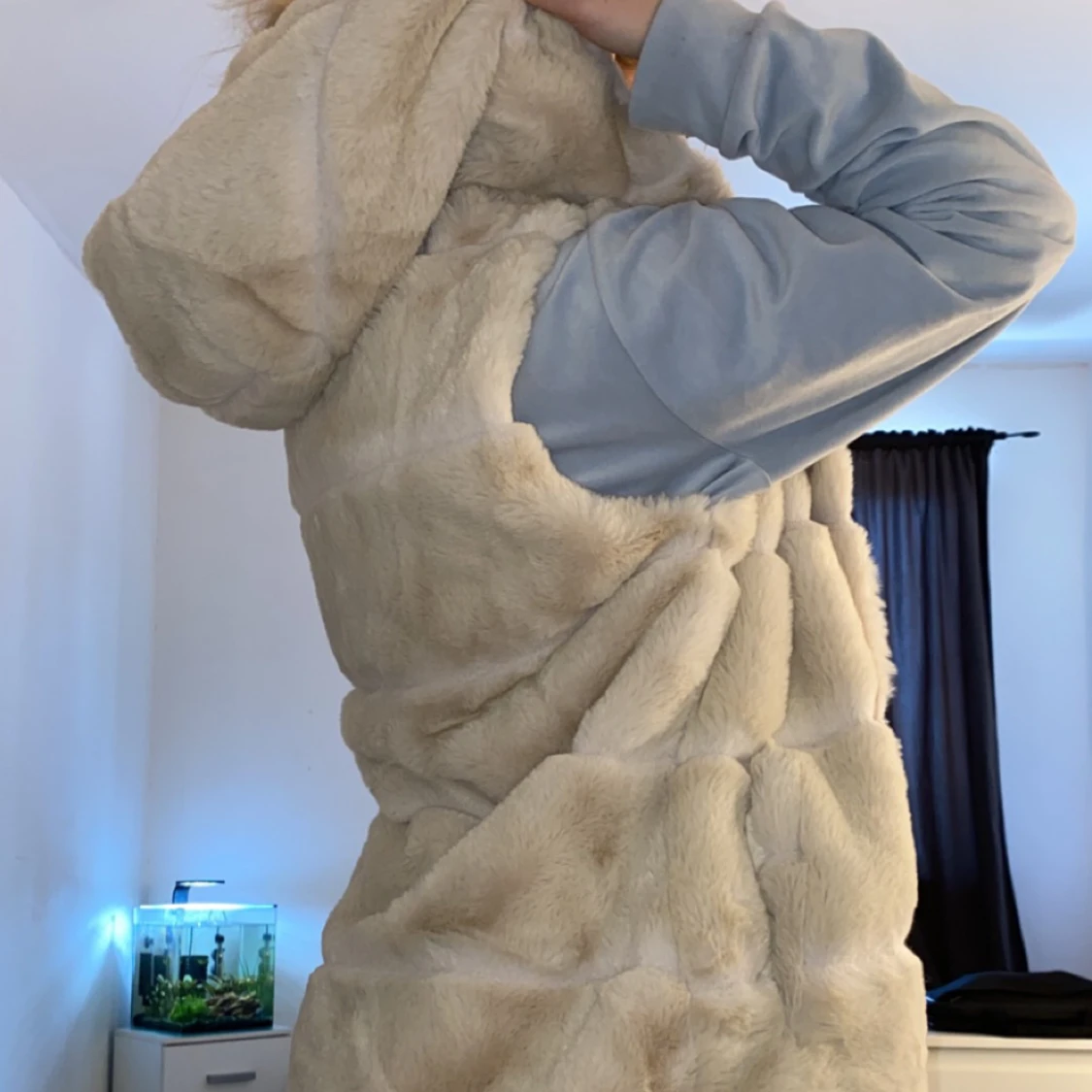 Faux fur waistcoat vit/beige - 90