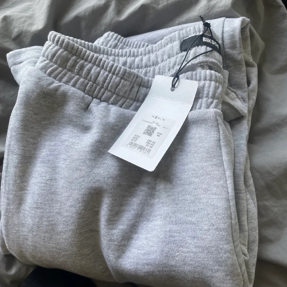 Lågmidjade mjukisbyxor - 90