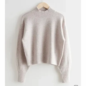 Other stories stickad tröja 💓 - Så fin stickad tröja från & other stories i jätte bra skick. 