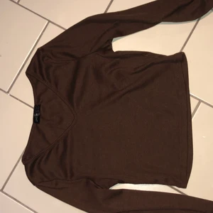 Långarmad Crop top - Plagget kommer ifrån shein , använd väldigt lite  <3