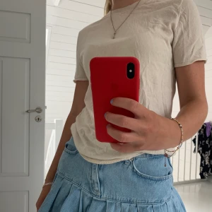 Stickad tshirt - Snygg beige stickad tshirt 