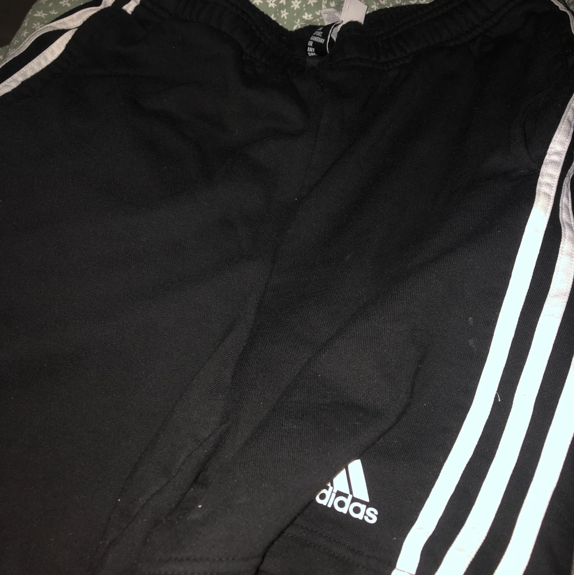 Adidas shorts - 90