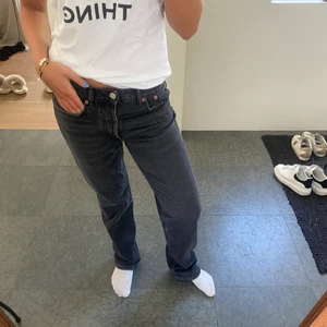 Zara jeans  - Mid Rise straight jeans från Zara! Aldrig använda! Storlek 38 