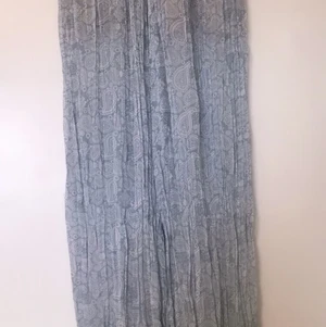 Zara byxor nya  - Zara byxor