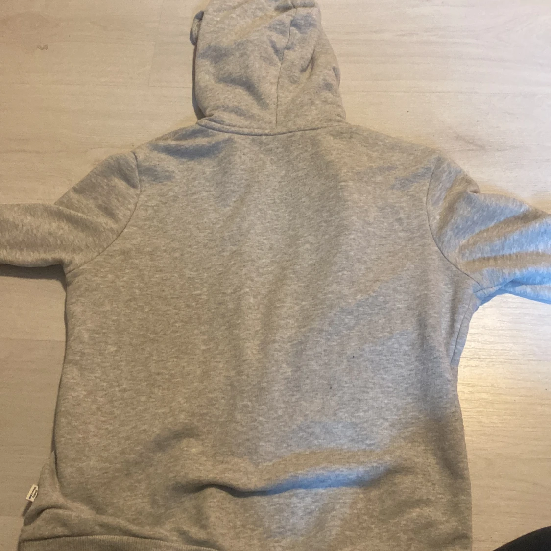 En puma tröja  - 91