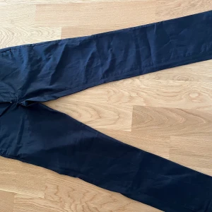 Mango kostymbyxor  - Mango kostymbyxor i nyskick Storlek 40 ( sitter bra om man är runt  180-185)