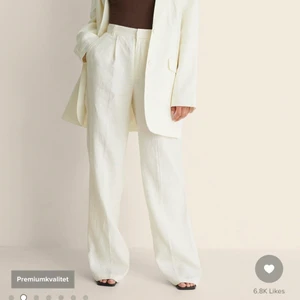 Linnebyxor  - Linnebyxor ifrån NA-KD i storlek 36