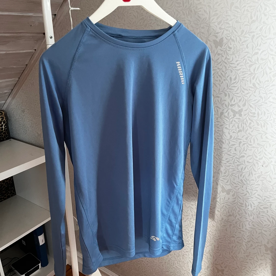 blå träningströja strl 160