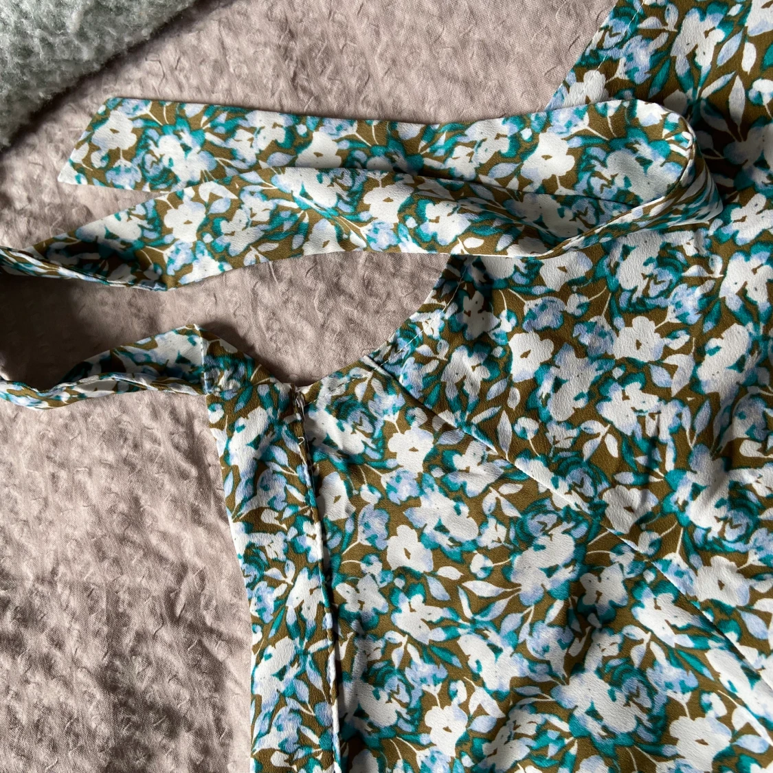 Blommig omlottkjol, strl XS - 90