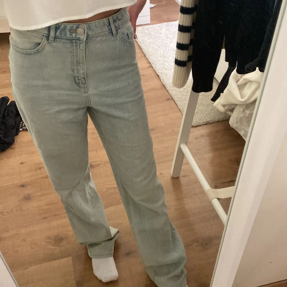 Ljusblåa jeans i storlek S. Använd ett fåtal gånger . Jeans & Byxor.
