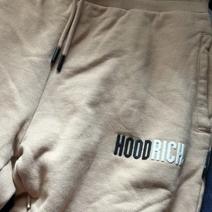 Hoodrich byxor  - Jag  använder inte dom längre det därför jag vill sälja dom 