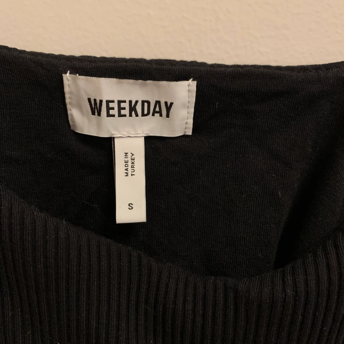 Croppat linne från Weekday - 90