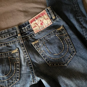 True religion jeans - Säljer mina straight jeans från true religion. De är välanvända men i gott skick!