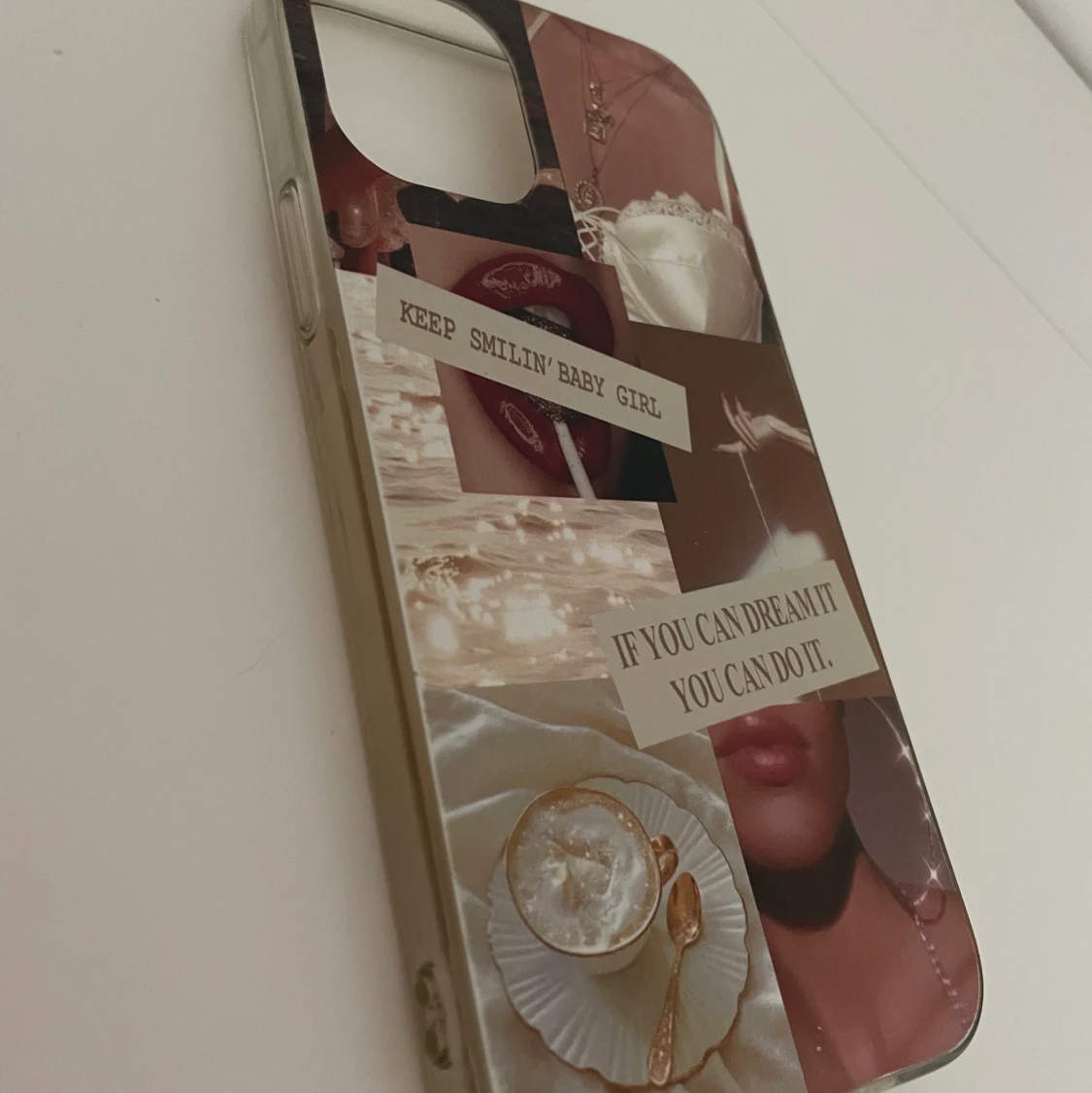 iPhone 12 skal  - 90