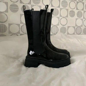 Nelly Chelsea boots - Aldrig använda boots från NLY shoes! Säljer pga för små för mig. Nypris 749kr. 😌💛