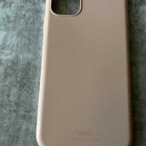 iPhone 11 skal - iPhone 11 skal från hold it, ljus rosa. Sparsamt använt 