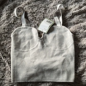 Gulligt linne  - Ett helt oanvänt jättefint linne från h&m - storlek s