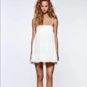 Klänning  - Jättesöt klänning, passar perfekt till sommarn!