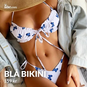 Blå bikini - Vit bikini från shein men blåa fjärilar storlek S från shein. 159kr + frakt (pris kan diskuteras)