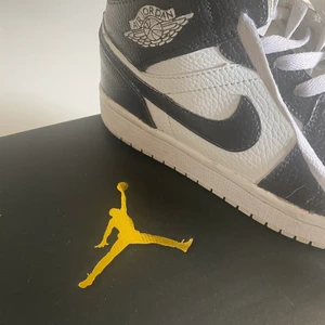 Jordan mid - Storlek 40, pris går att diskutera 