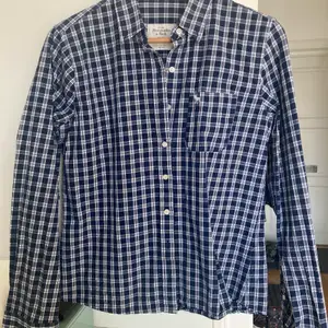 Checkered blue and white shirt from A&F! Good condition 