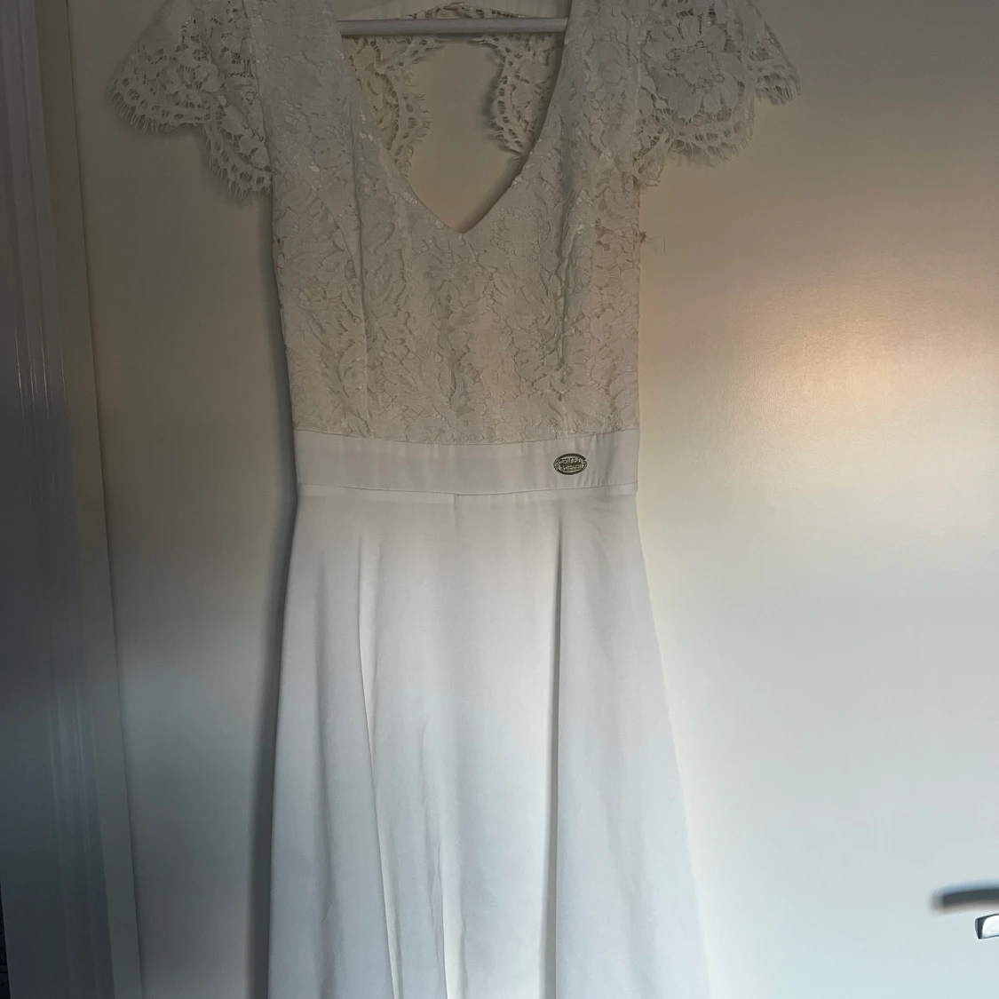 Jättefin vit klänning