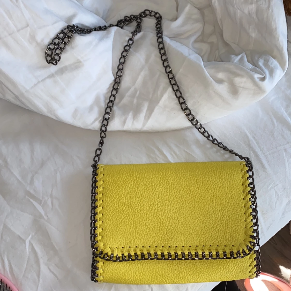 Gul väska  - 90