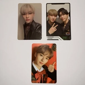 WTS Stray Kids - Har: Felix Oddinary pc, Changbin + Han Oddinary unit, Lee Know Christmas evel! Vill ha: 60kr för Felix, 30kr för Unit och 70kr för Lee Know. Update: Lee Know och Jisung + Changbin unit sålda !