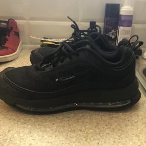 Stl 41 med dämpad sula ok skick - Ok skick kan tvätta mer  