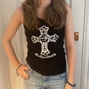 Linne  - Hard rock linne från plick men är ursprungligen från ”hard rock café” 🖤⭐️