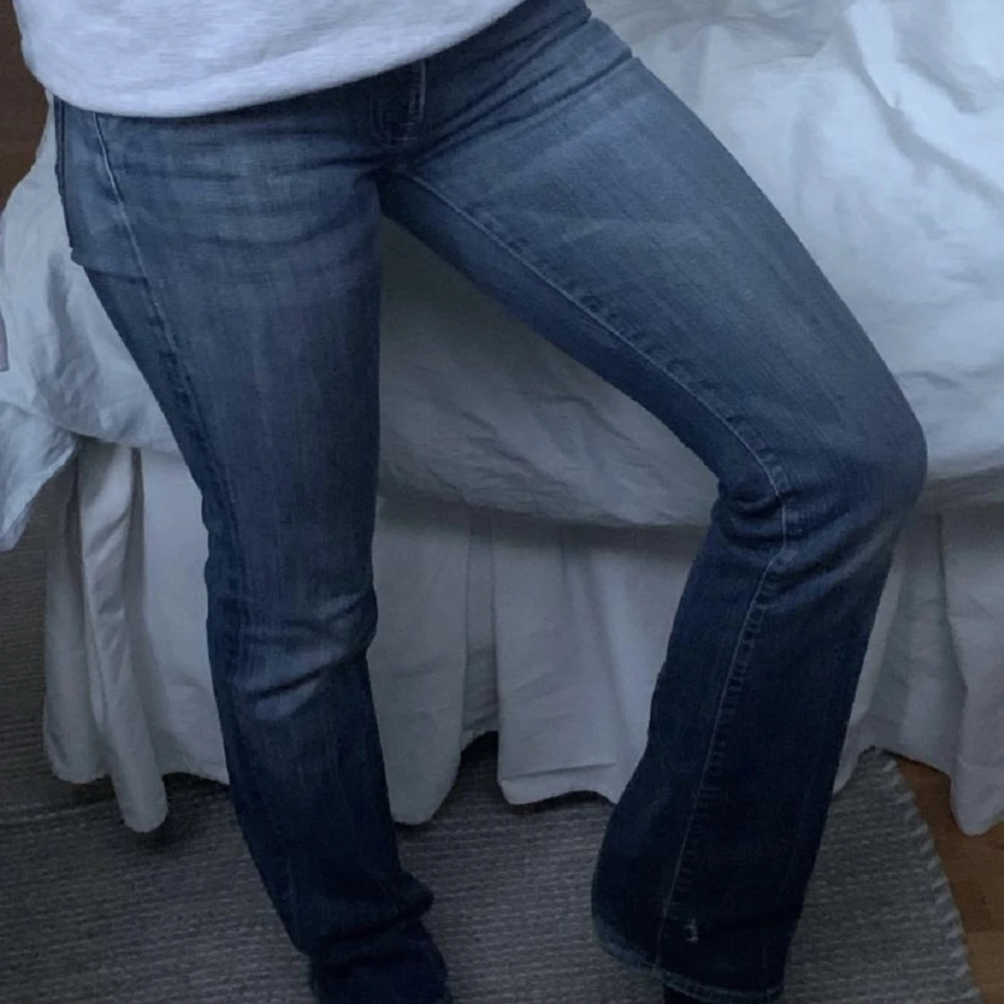 lågmidjade jeans 